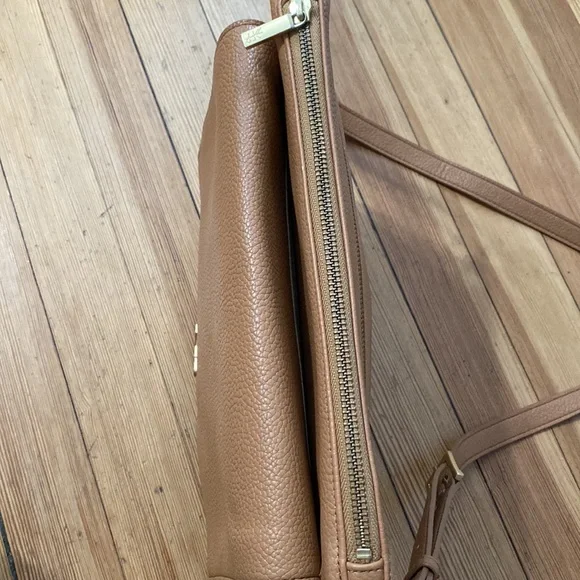 Freshly Picked tan crossbody - Picture 3 of 13